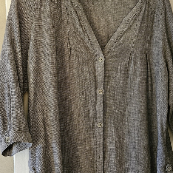 Top - Picture 3 of 4